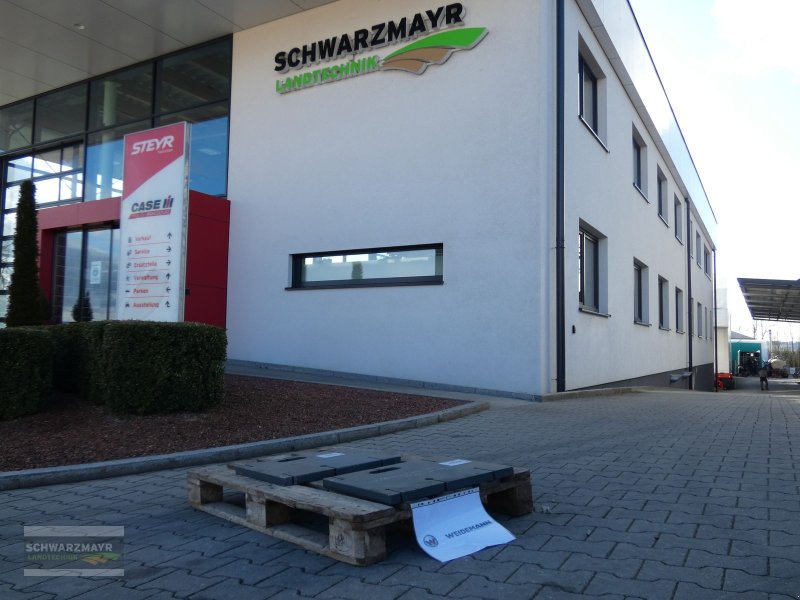 Hoflader van het type Weidemann  Heckgewichte zu 4512, Gebrauchtmaschine in Aurolzmünster (Foto 1)