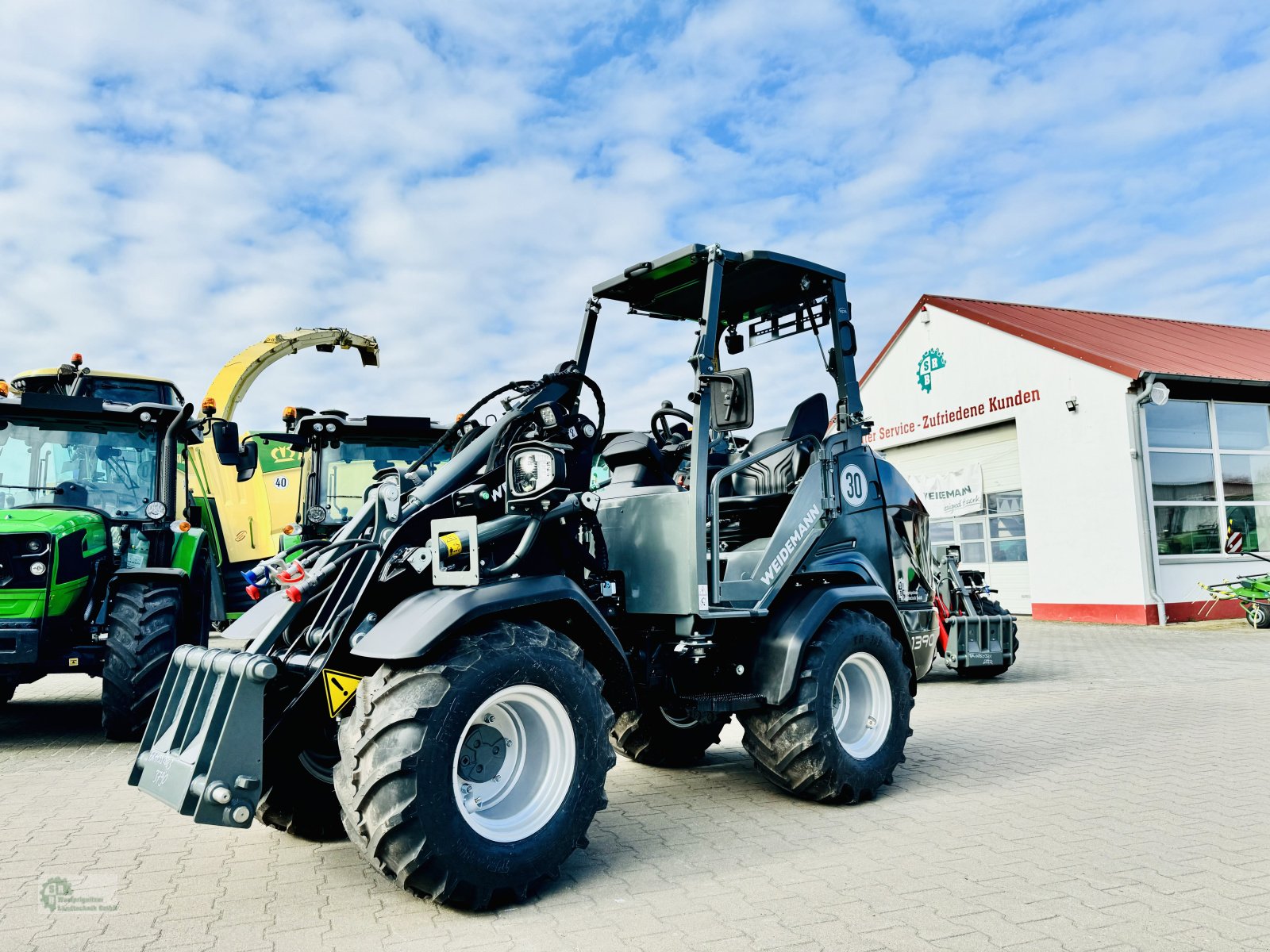 Hoflader of the type Weidemann  Hoftrac 1390, Neumaschine in Karstädt (Picture 2)