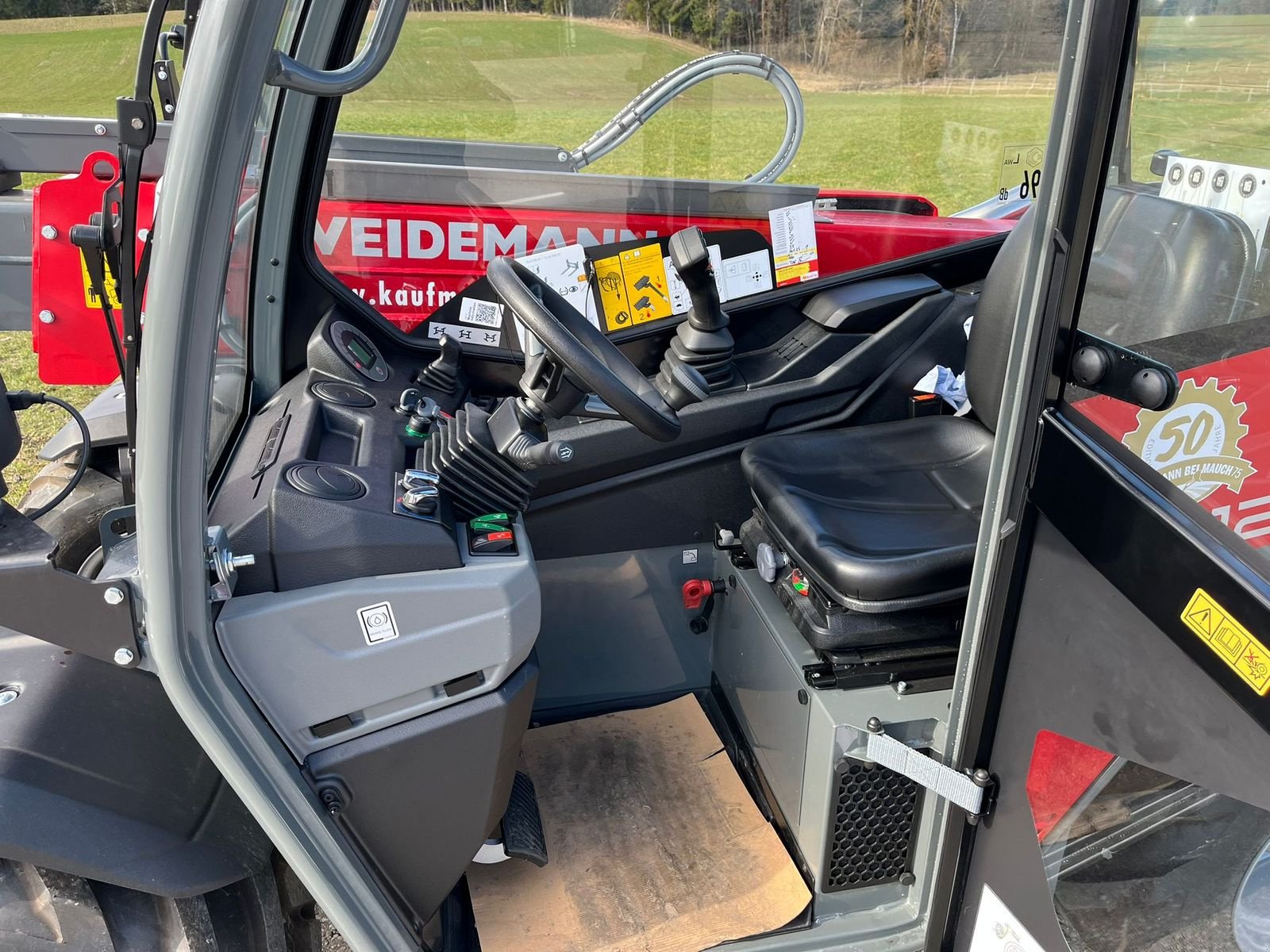Hoflader za tip Weidemann  T 4512, Neumaschine u NATTERNBACH (Slika 14)