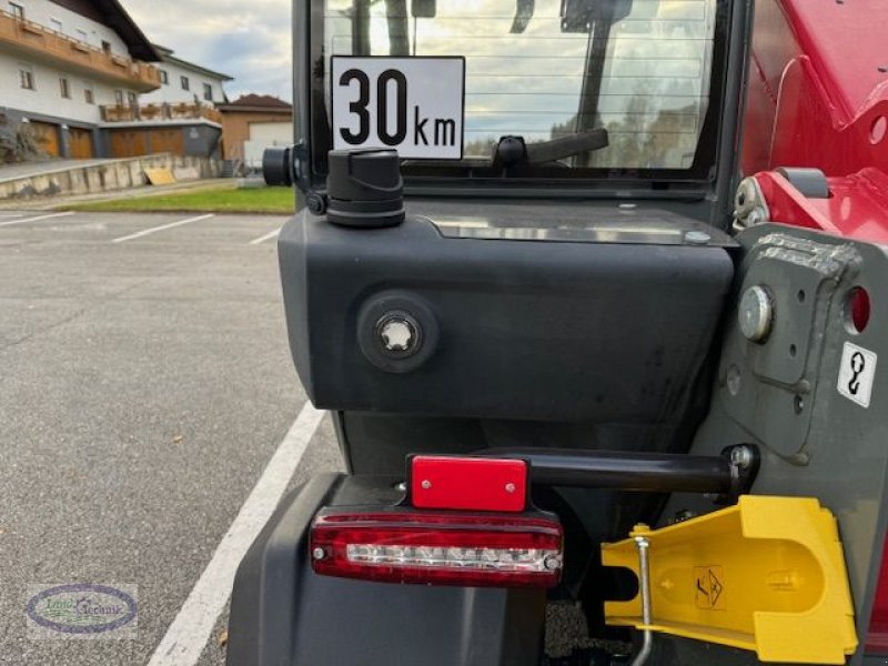 Hoflader of the type Weidemann  T 4512, Vorführmaschine in Münzkirchen (Picture 12)