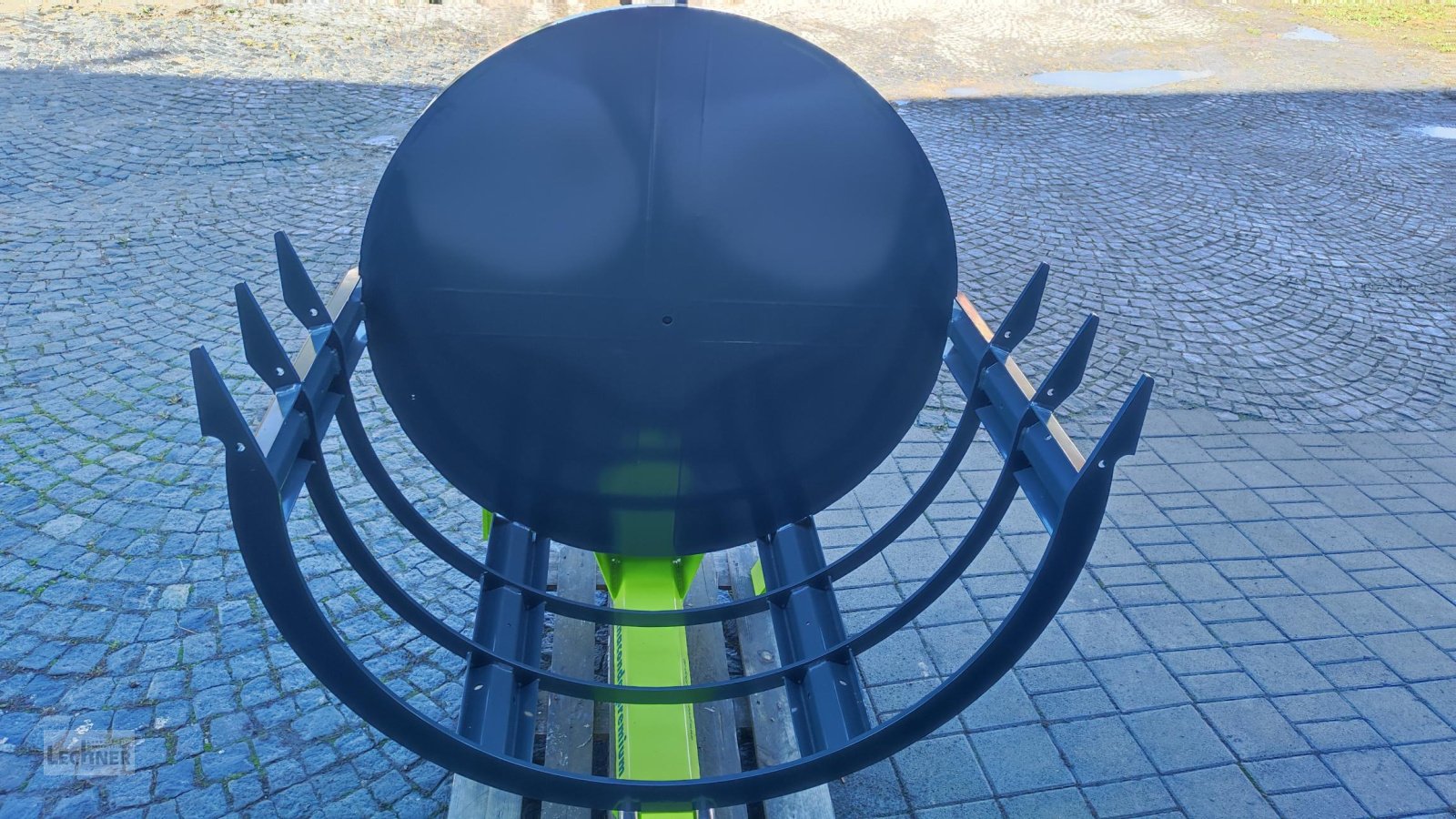 Holzbündelgerät типа Uniforest Bündelgerät Anaconda Premium MF (Python Premium MF) mit Front- und Heckanbau inkl. Abroller und Spannzange - Neu!, Neumaschine в Bad Abbach-Dünzling (Фотография 6)