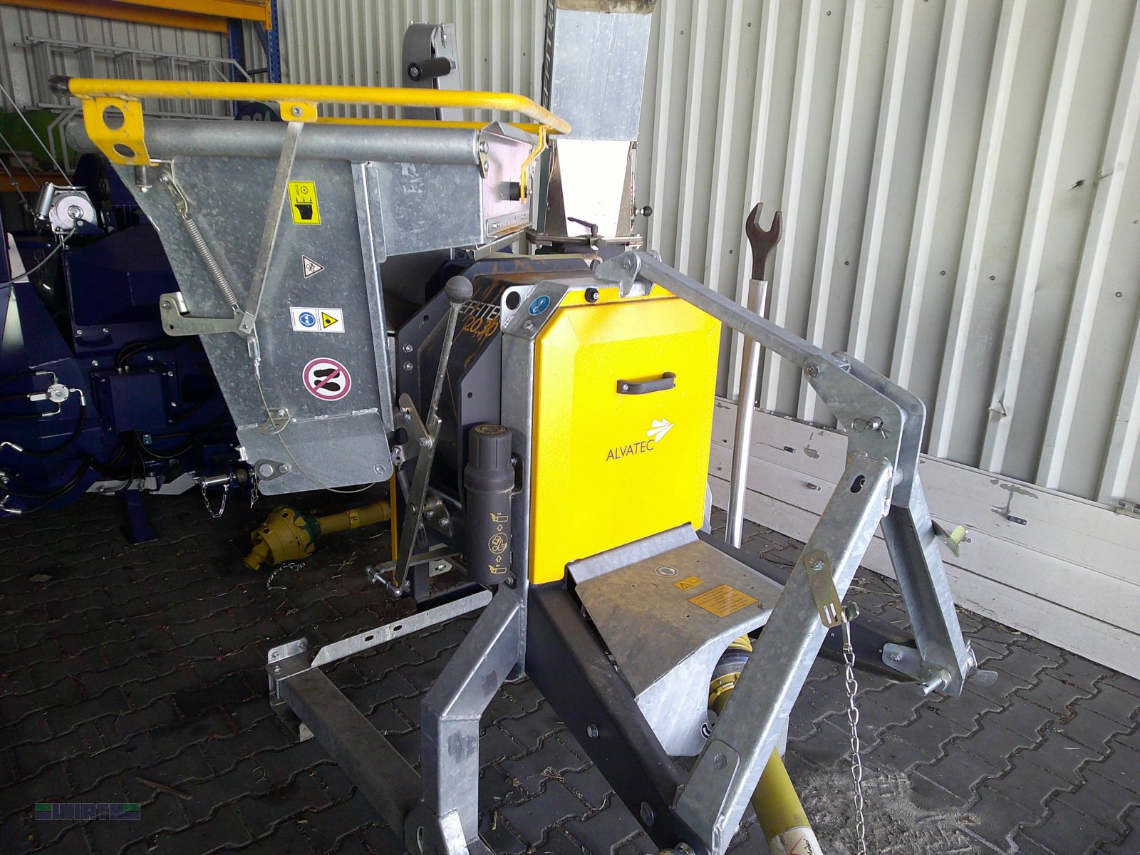 Holzhacker & Holzhäcksler typu Alvatec Holzzerkleinerungsmaschine 20.30 "Messerabatt Karpfham 8%", Gebrauchtmaschine v Buchdorf (Obrázek 3)