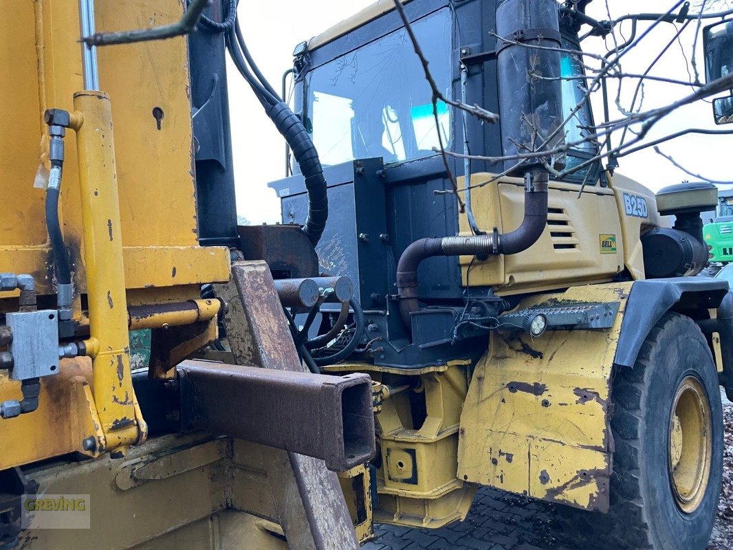 Holzhacker & Holzhäcksler van het type Bell B25D inkl. Vellink EC 6090, Gebrauchtmaschine in Ort - Kunde (Foto 11)