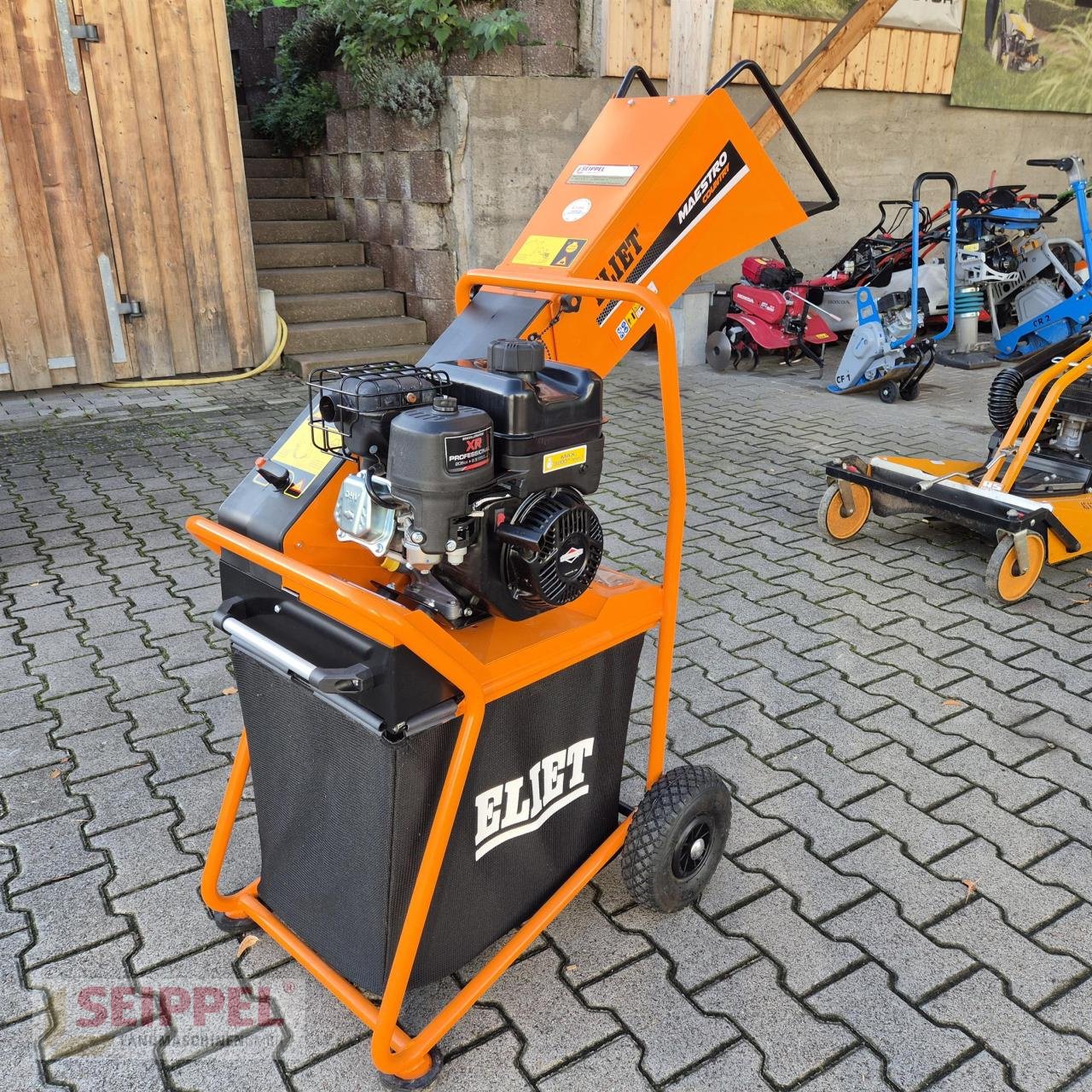 Holzhacker & Holzhäcksler des Typs Eliet MAESTRO COUNTRY, Mietmaschine in Groß-Umstadt (Bild 1)