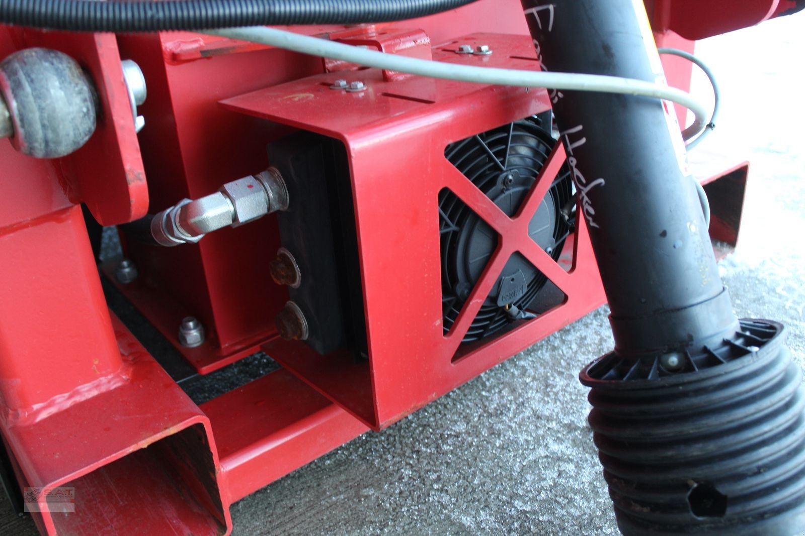 Holzhacker & Holzhäcksler typu Farmi Forest CH 27 ACCHäcksler-Kettenförderer, Neumaschine v Eberschwang (Obrázek 16)