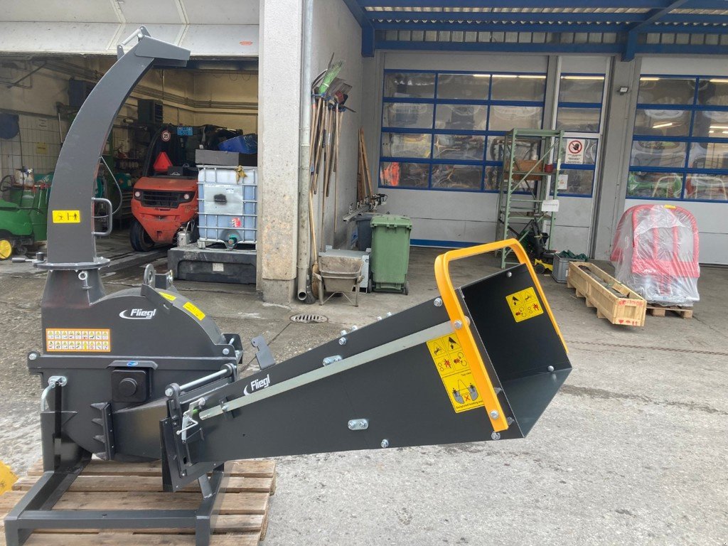 Holzhacker & Holzhäcksler tipa Fliegl Holzhacker Big, Neumaschine u Landquart (Slika 2)