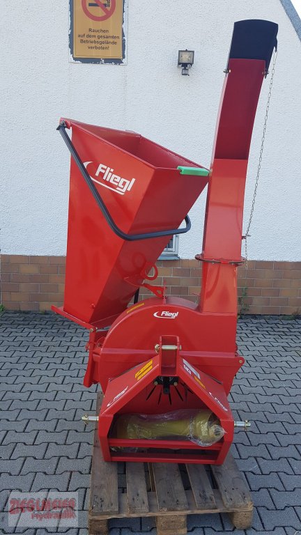 Holzhacker & Holzhäcksler des Typs Fliegl Holzhacker BIG, Neumaschine in Rottenburg a.d. Laaber (Bild 2)