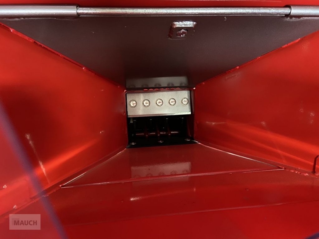 Holzhacker & Holzhäcksler des Typs GL Fahrzeugbau Titan PRO, Neumaschine in Burgkirchen (Bild 10)