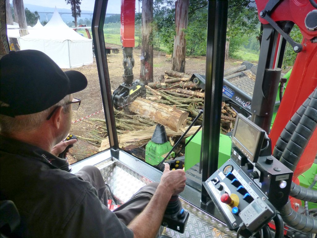 Holzhacker & Holzhäcksler des Typs Heizomat HM 14-860 KL, Neumaschine in Nittenau (Bild 3)