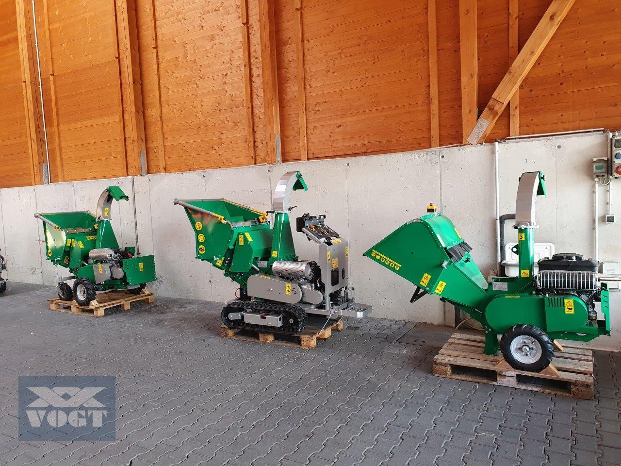 Holzhacker & Holzhäcksler des Typs HS 100 MX PRO Holzhäcksler mit Benzinmotor und Kettenfahrwerk, Neumaschine in Schmallenberg (Bild 16)