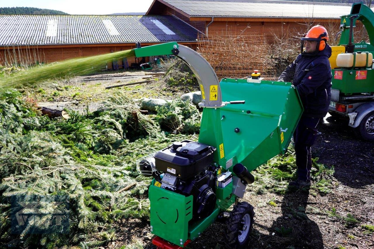 Holzhacker & Holzhäcksler des Typs HS 100M PRO Holzhäcksler /Holzhacker /Holzschredder mit Benzinmotor-Aktion-, Neumaschine in Schmallenberg (Bild 2)