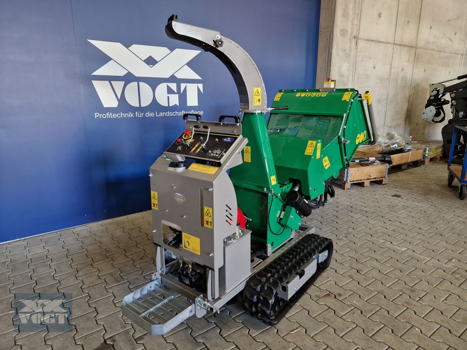 Holzhacker & Holzhäcksler des Typs HS 120 MX PRO Holzhacker /Holzschredder mit Kettenantrieb und hydr. Einzug, Neumaschine in Schmallenberg (Bild 4)