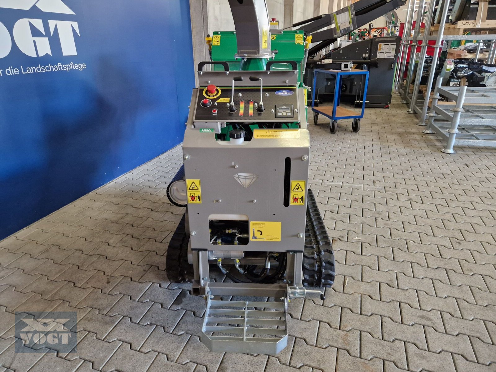 Holzhacker & Holzhäcksler des Typs HS 120 MX PRO Holzhacker /Holzschredder mit Kettenantrieb und hydr. Einzug, Neumaschine in Schmallenberg (Bild 5)