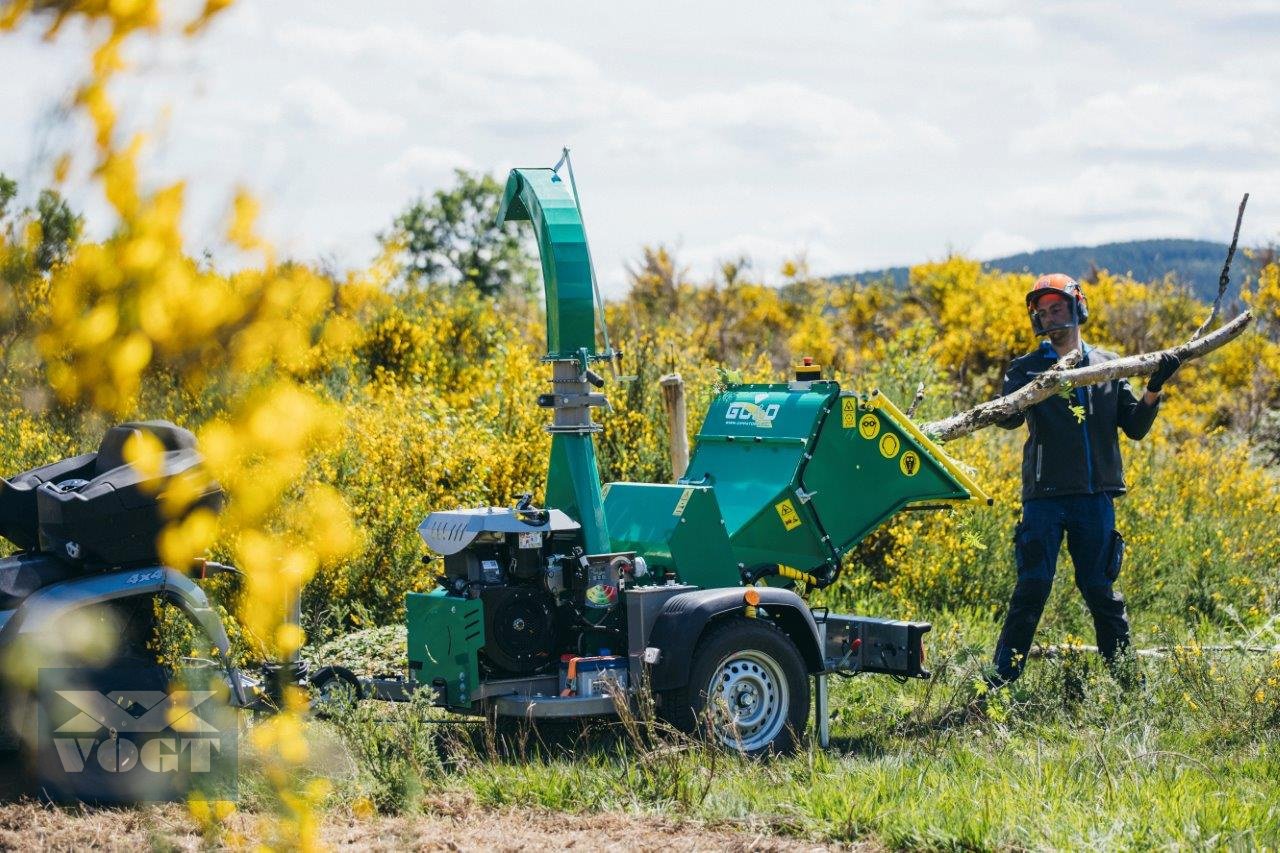 Holzhacker & Holzhäcksler des Typs HS 140MF PRO Holzhacker mit Dieselmotor und PKW-Fahrwerk, Neumaschine in Schmallenberg (Bild 2)