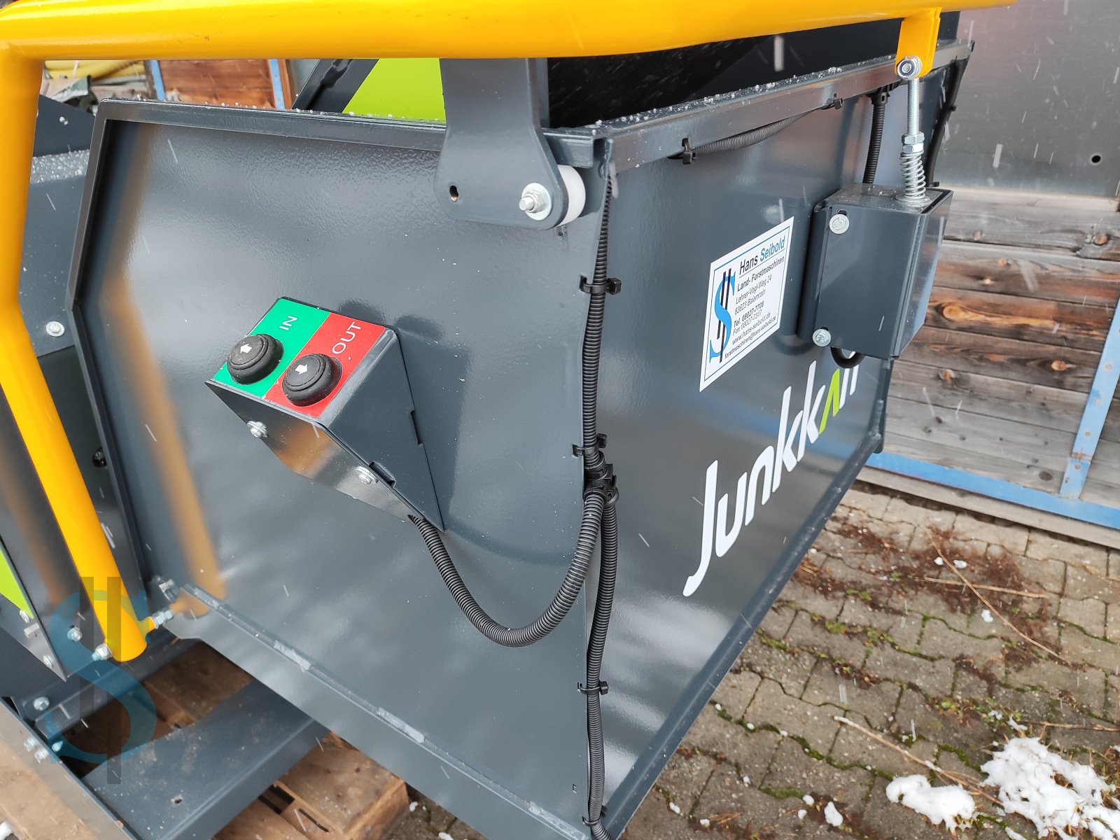 Holzhacker & Holzhäcksler Türe ait Junkkari HJ 262 GT, Neumaschine içinde Dietramszell (resim 10)