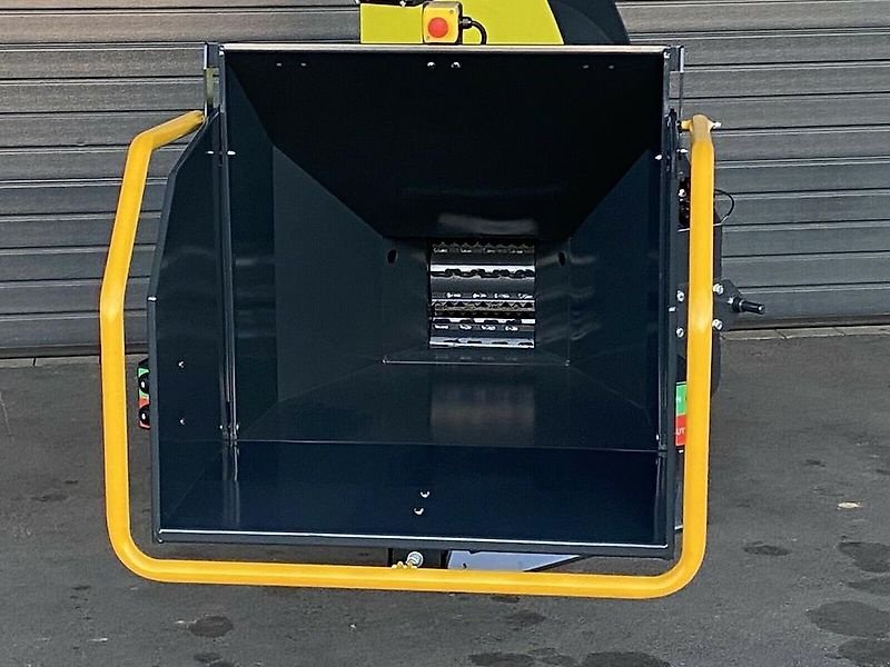 Holzhacker & Holzhäcksler typu Junkkari Holzschredder Holzhäcksler Buschholzhacker Häcksler, Gebrauchtmaschine w Schmallenberg (Zdjęcie 4)