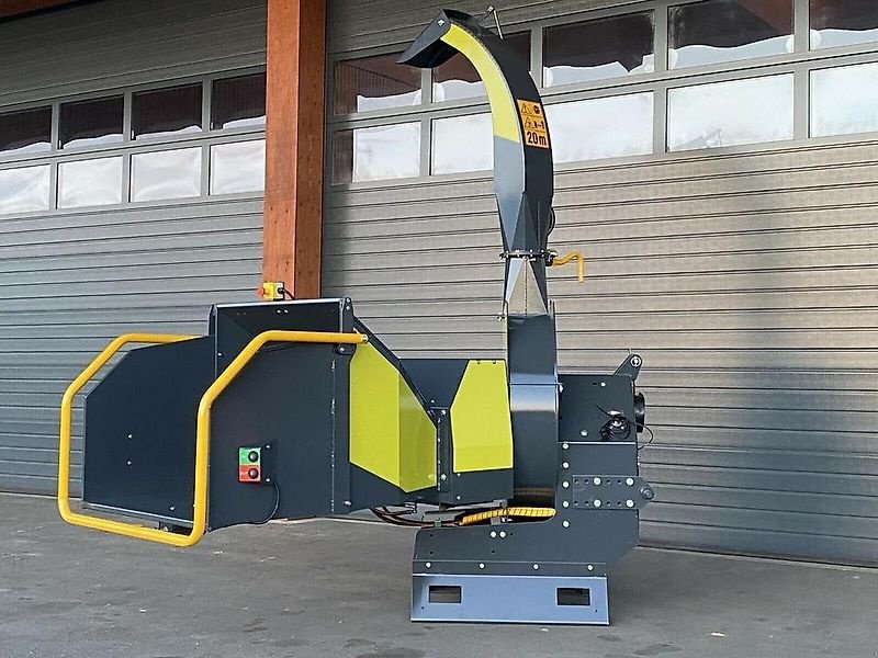 Holzhacker & Holzhäcksler typu Junkkari Holzschredder Holzhäcksler Buschholzhacker Häcksler, Gebrauchtmaschine w Schmallenberg (Zdjęcie 1)