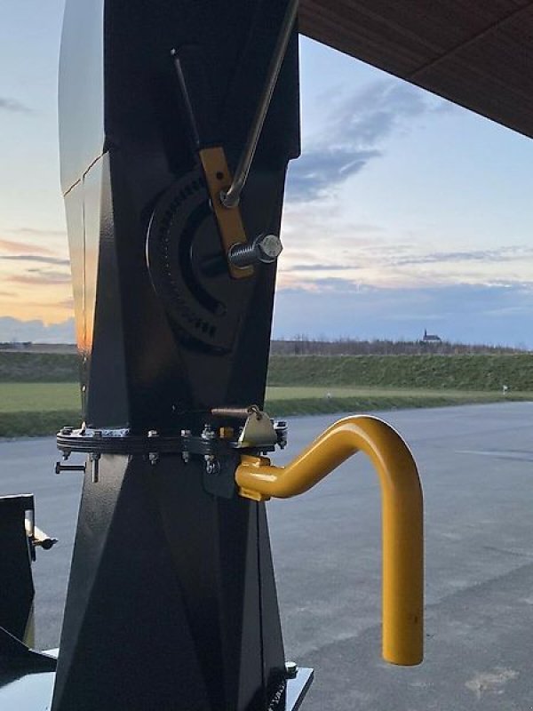 Holzhacker & Holzhäcksler typu Junkkari Holzschredder Holzhäcksler Buschholzhacker Häcksler, Gebrauchtmaschine w Schmallenberg (Zdjęcie 9)