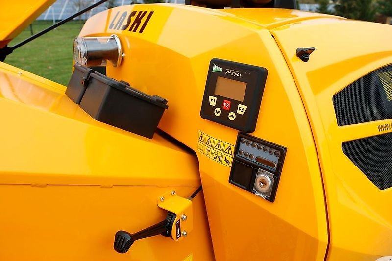 Holzhacker & Holzhäcksler Türe ait laski Holzschredder Holzhäcksler Holzhacker Buschholzhäcksler, Gebrauchtmaschine içinde Schmallenberg (resim 4)