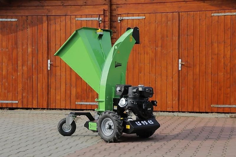 Holzhacker & Holzhäcksler Türe ait laski Holzschredder Holzhäcksler Holzhacker Buschholzhäcksler, Gebrauchtmaschine içinde Schmallenberg (resim 3)