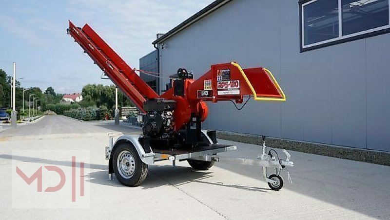 Holzhacker & Holzhäcksler des Typs MD Landmaschinen RT Holzhäcksler RPS-120 Astdurchmesser 100 mm Anhänger mit Benzinmotor, Neumaschine in Zeven (Bild 1)