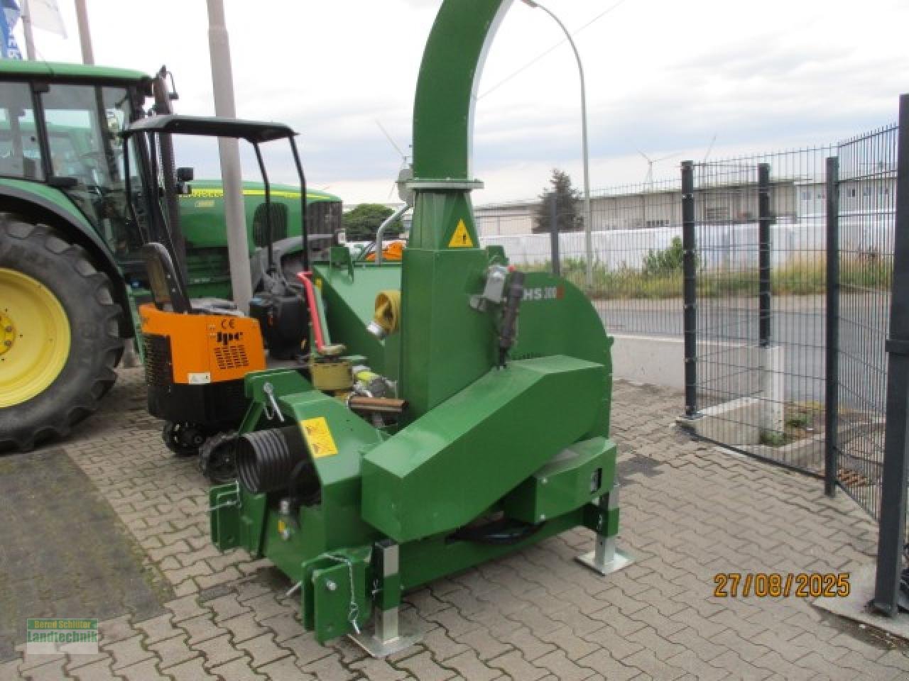 Holzhacker & Holzhäcksler typu NHS NSH 300, Neumaschine v Büren (Obrázek 4)