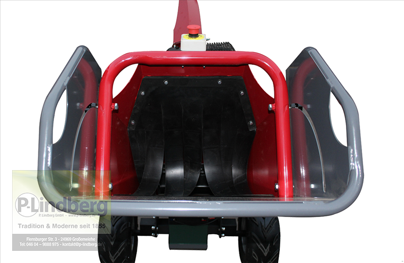 Holzhacker & Holzhäcksler typu P.Lindberg GmbH Holzhäcksler E-Starter Gartenhäcksler Messerhäcksler Deichsel Auswurf Flexibel, Neumaschine w Großenwiehe (Zdjęcie 5)