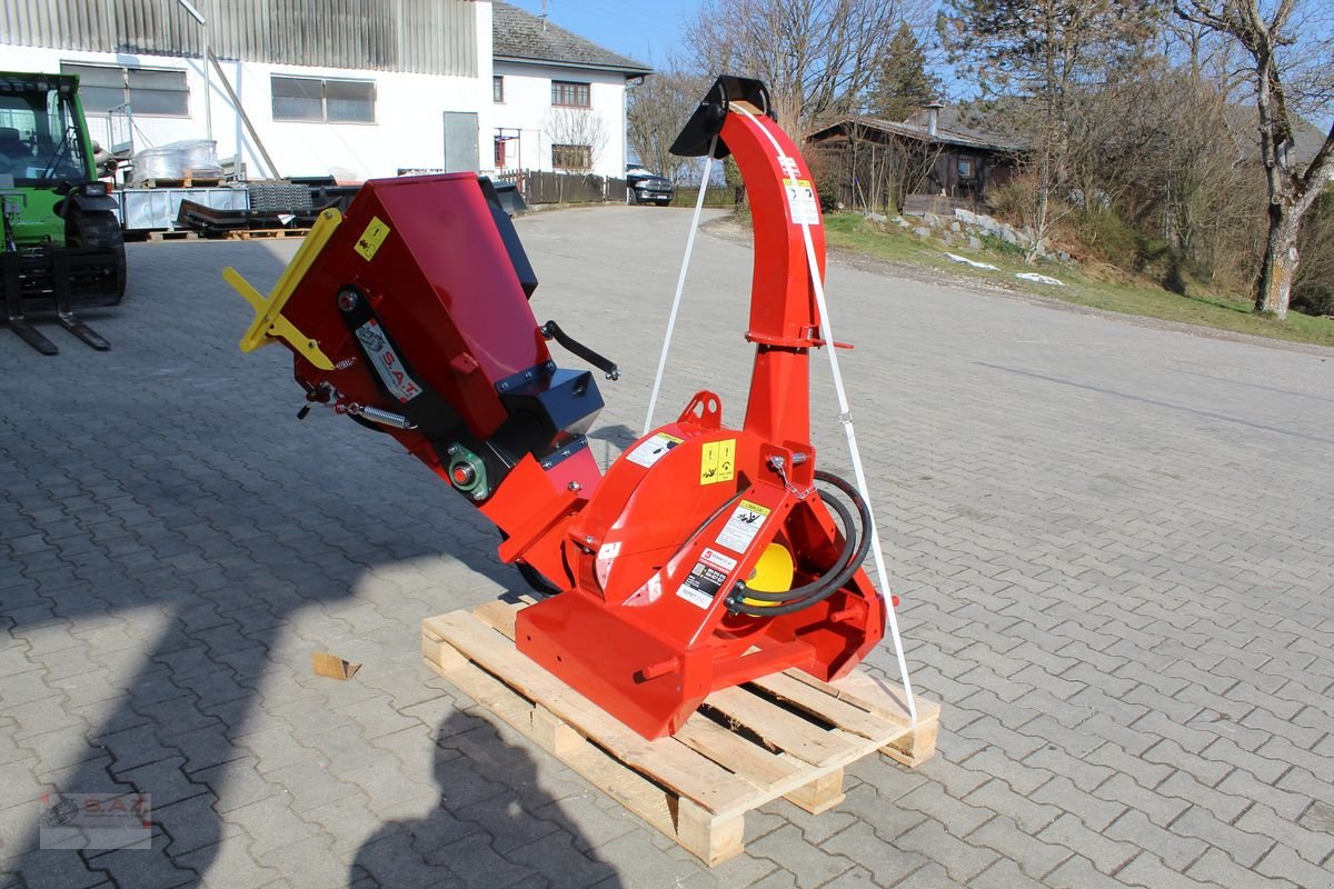 Holzhacker & Holzhäcksler типа Remet RT-630 R Scheibenhäcksler mit Einzug, Neumaschine в Eberschwang (Фотография 1)