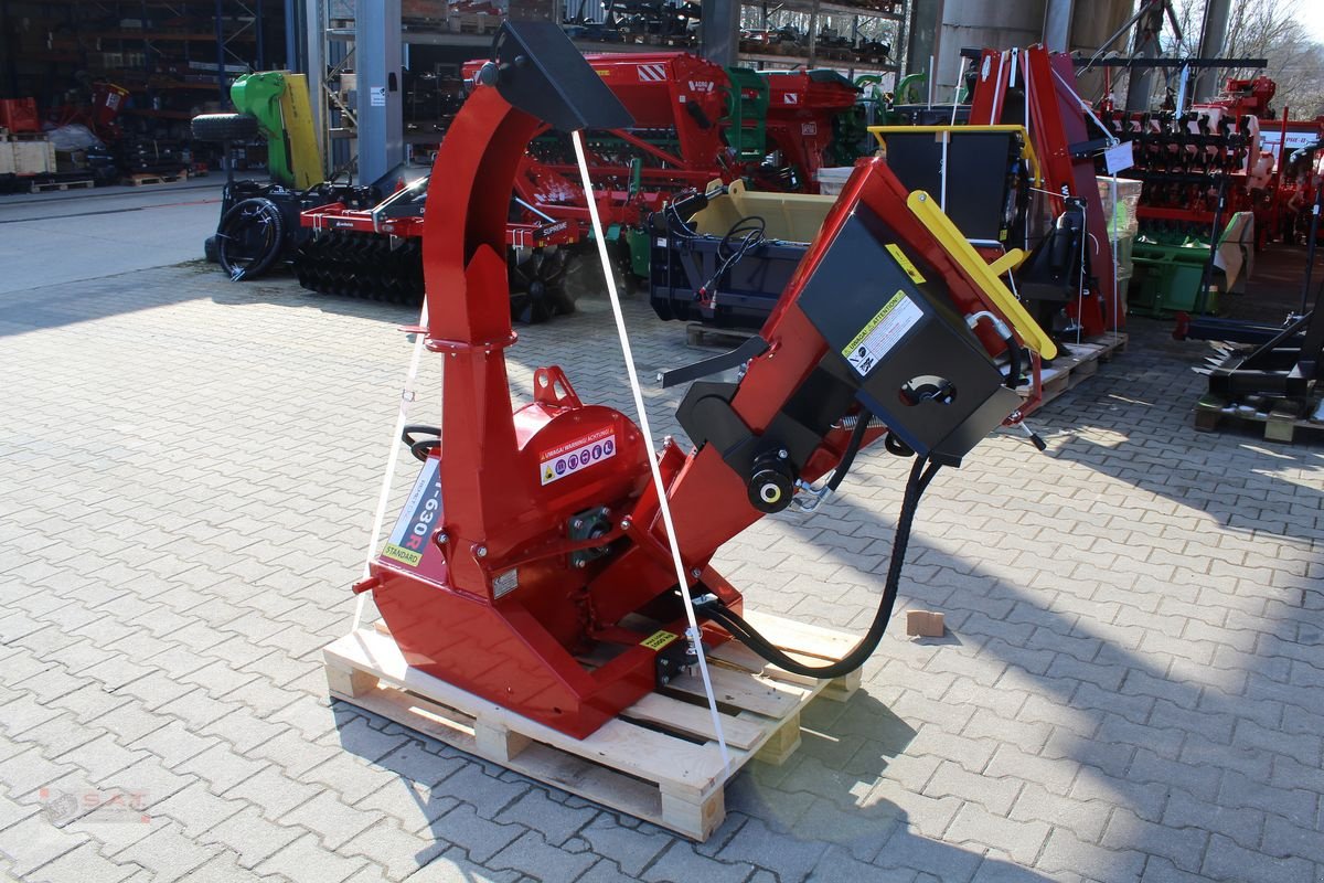 Holzhacker & Holzhäcksler типа Remet RT-630 R Scheibenhäcksler mit Einzug, Neumaschine в Eberschwang (Фотография 4)