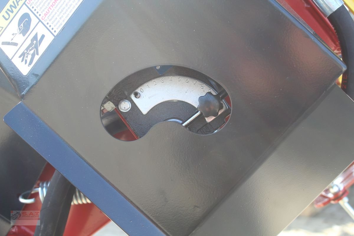 Holzhacker & Holzhäcksler типа Remet RT-630 R Scheibenhäcksler mit Einzug, Neumaschine в Eberschwang (Фотография 12)