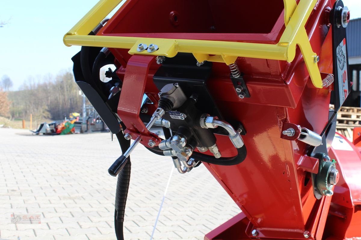 Holzhacker & Holzhäcksler типа Remet RT-630 R Scheibenhäcksler mit Einzug, Neumaschine в Eberschwang (Фотография 9)