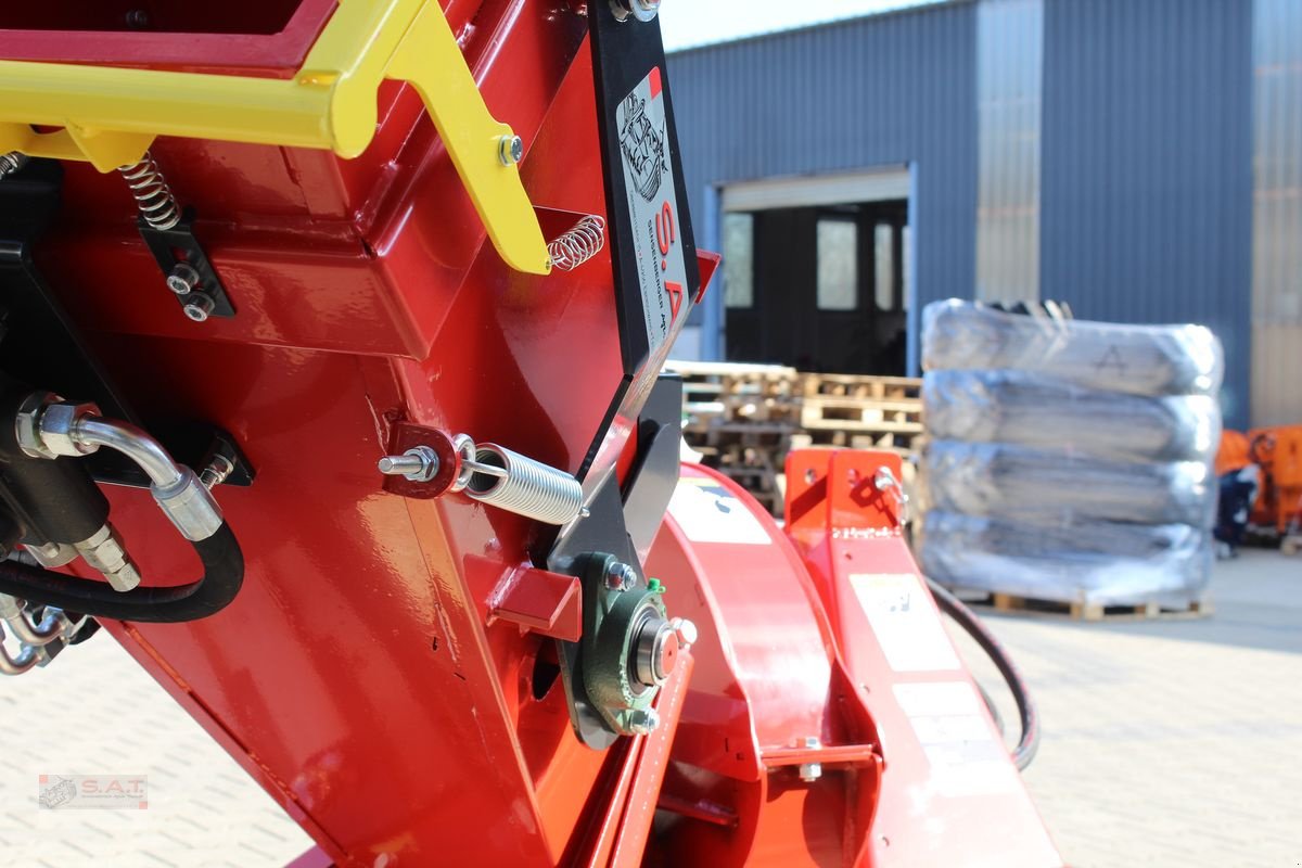 Holzhacker & Holzhäcksler типа Remet RT-630 R Scheibenhäcksler mit Einzug, Neumaschine в Eberschwang (Фотография 10)