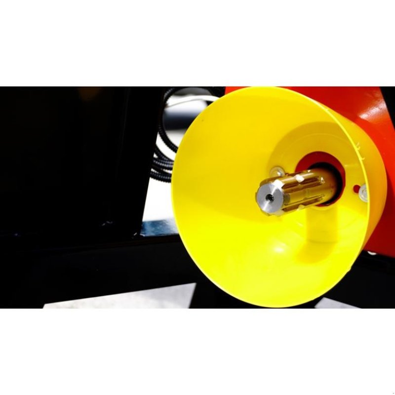 Holzhacker & Holzhäcksler des Typs Remet Træhugger med benzin motor og traktor pto Rs120, Gebrauchtmaschine in Vinderup (Bild 7)