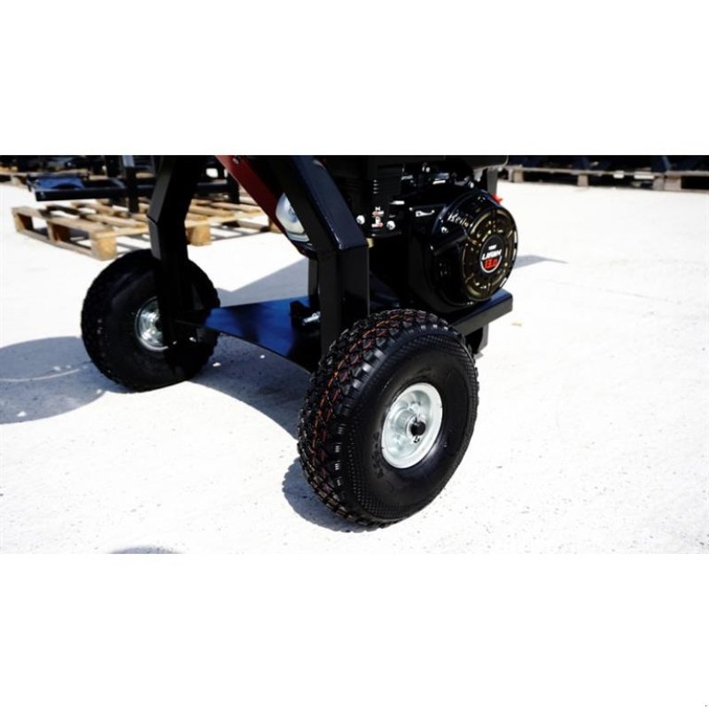 Holzhacker & Holzhäcksler des Typs Remet Træhugger med benzin motor Rs-100, Gebrauchtmaschine in Vinderup (Bild 5)