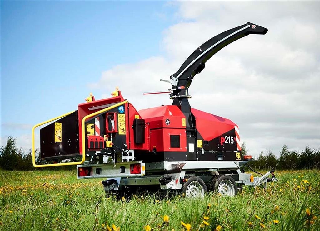 Holzhacker & Holzhäcksler Türe ait Sonstige 215 MOBIL T m. TP Pilot+, Hatz m. DPF 59 hk, tandemtrailer og 270 graders drejekrans, Gebrauchtmaschine içinde Holstebro (resim 4)