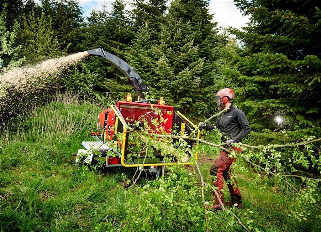Holzhacker & Holzhäcksler Türe ait Sonstige 215 MOBIL T m. TP Pilot+, Hatz m. DPF 59 hk, tandemtrailer og 270 graders drejekrans, Gebrauchtmaschine içinde Holstebro (resim 16)