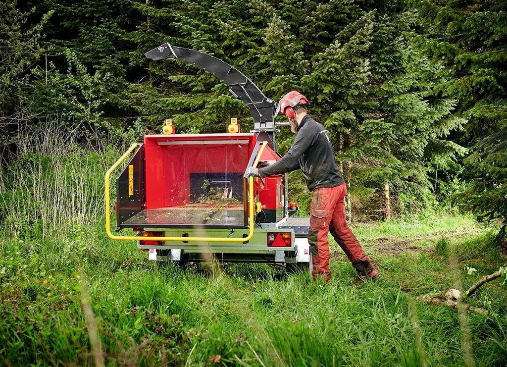 Holzhacker & Holzhäcksler Türe ait Sonstige 215 MOBIL T m. TP Pilot+, Hatz m. DPF 59 hk, tandemtrailer og 270 graders drejekrans, Gebrauchtmaschine içinde Holstebro (resim 17)