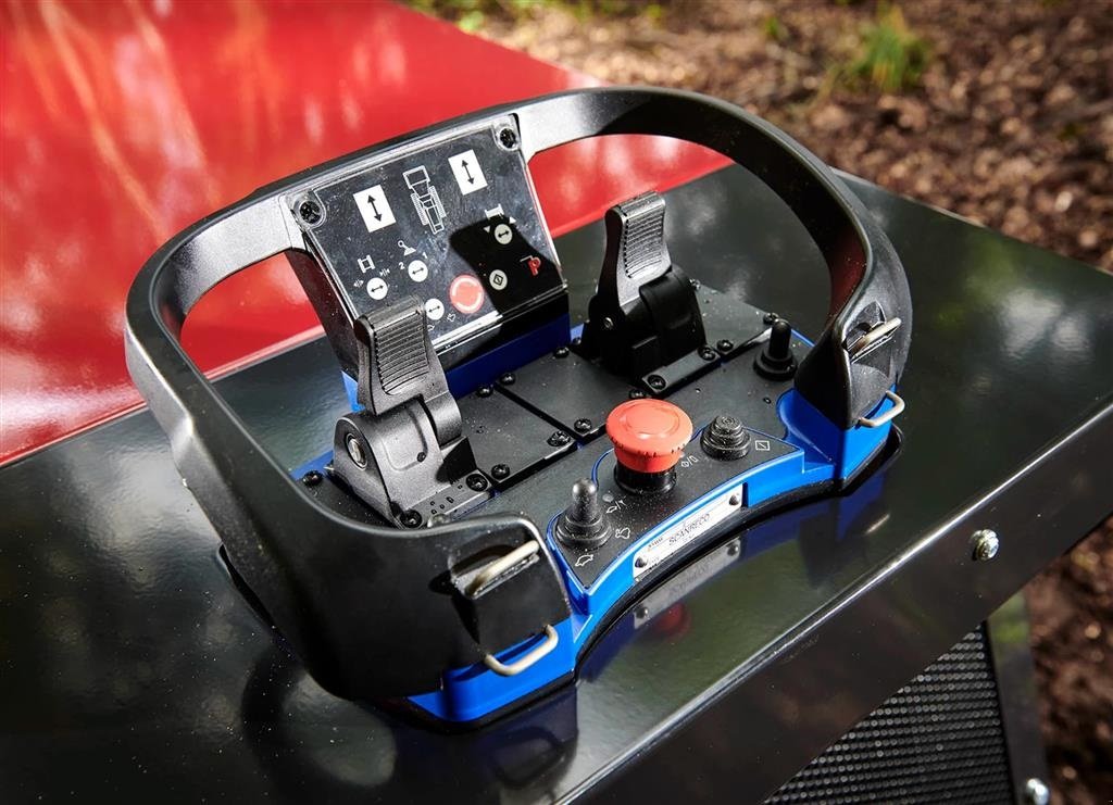 Holzhacker & Holzhäcksler Türe ait Sonstige 215 TRACK  Diesel m. TP-pilot og 59 hk - manuel, Gebrauchtmaschine içinde Holstebro (resim 18)