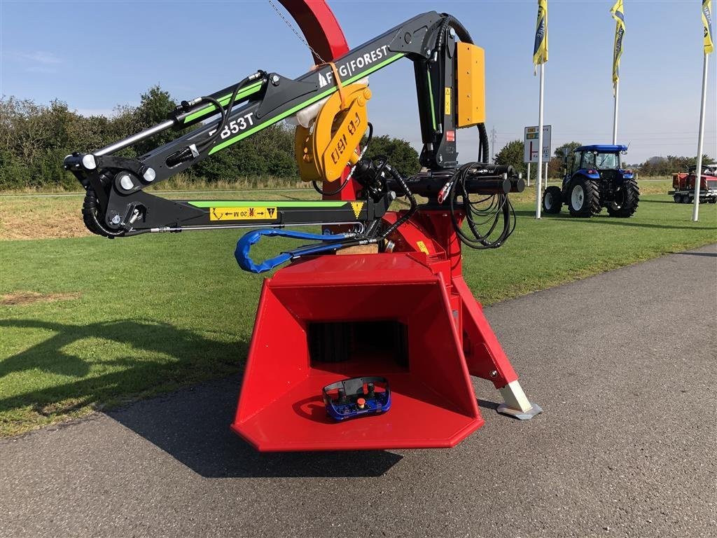 Holzhacker & Holzhäcksler des Typs Sonstige 270 PTO K med FTG 5,3m kran med fjernbetjent joystick., Gebrauchtmaschine in Holstebro (Bild 8)