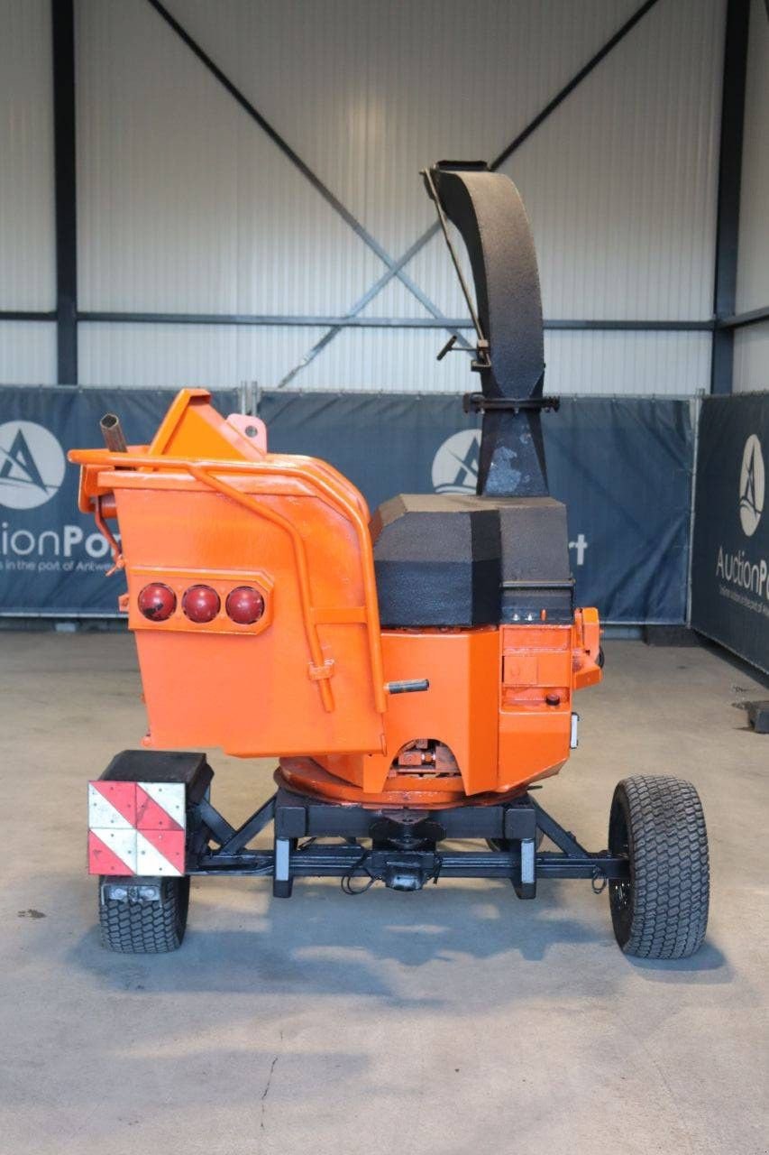 Holzhacker & Holzhäcksler typu Sonstige 327 ZS, Gebrauchtmaschine w Antwerpen (Zdjęcie 4)