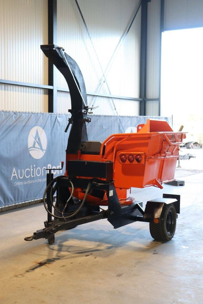 Holzhacker & Holzhäcksler typu Sonstige 327 ZS, Gebrauchtmaschine w Antwerpen (Zdjęcie 9)