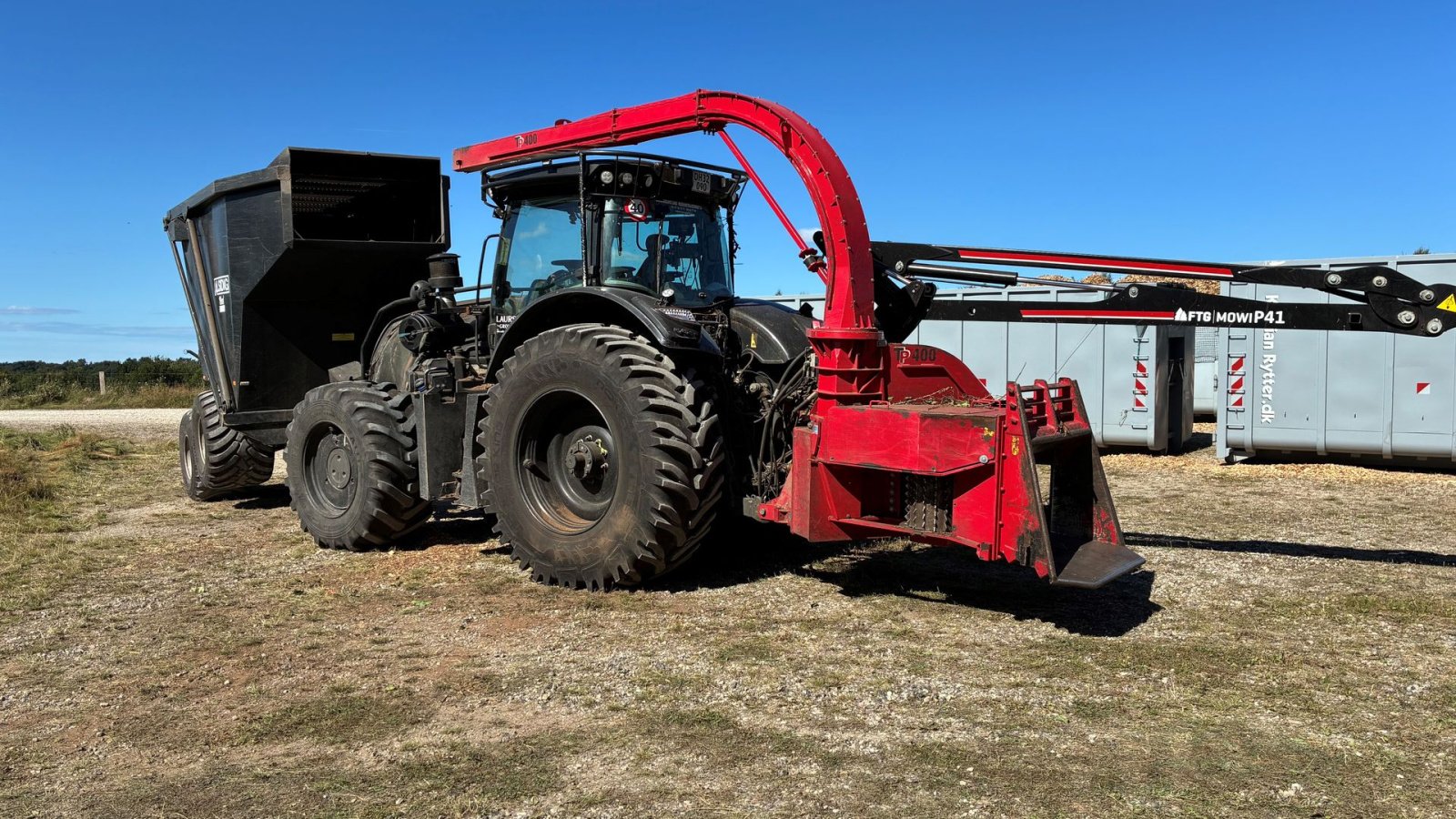 Holzhacker & Holzhäcksler Türe ait Sonstige 400 Komplet flishuggersæt inklusiv frakører, Gebrauchtmaschine içinde Ulstrup (resim 1)