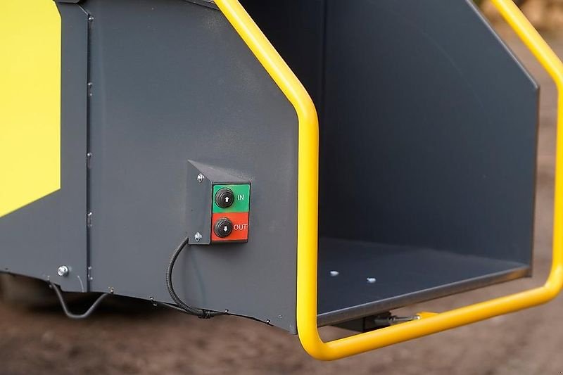 Holzhacker & Holzhäcksler Türe ait Sonstige Holzhäcksler Holzhacker Holzschredder Buschholzhäcksler Hacker, Gebrauchtmaschine içinde Schmallenberg (resim 7)