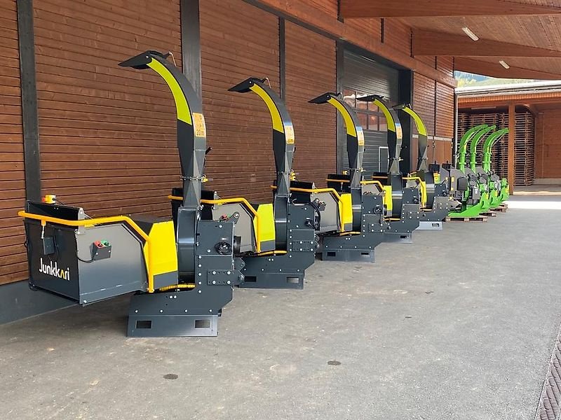 Holzhacker & Holzhäcksler typu Sonstige Holzhäcksler Holzhacker Holzschredder Buschholzhäcksler Hacker, Gebrauchtmaschine v Schmallenberg (Obrázek 14)