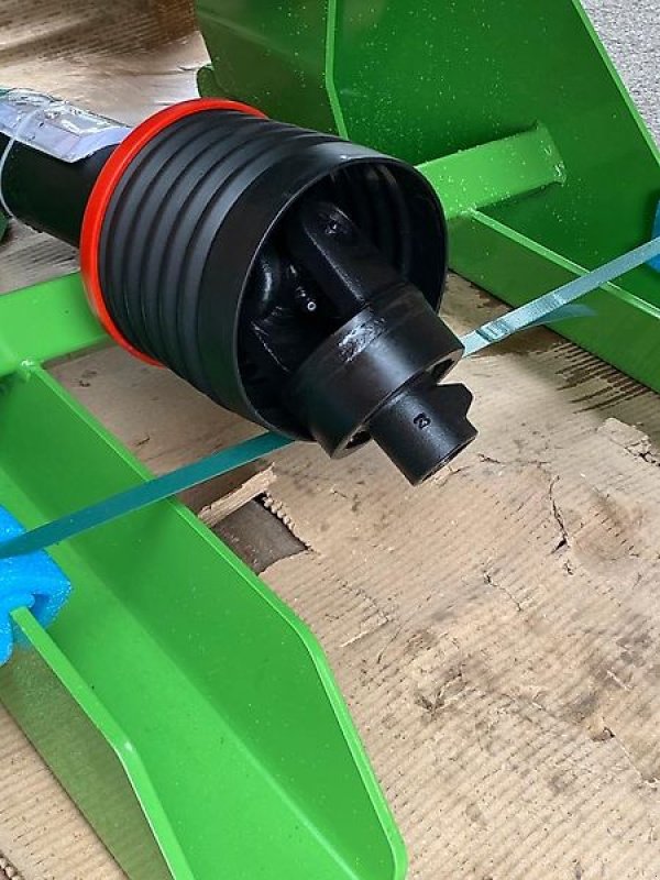 Holzhacker & Holzhäcksler typu Sonstige Holzschredder Holzhäcksler Holzhacker Buschholzhacker, Gebrauchtmaschine w Schmallenberg (Zdjęcie 8)