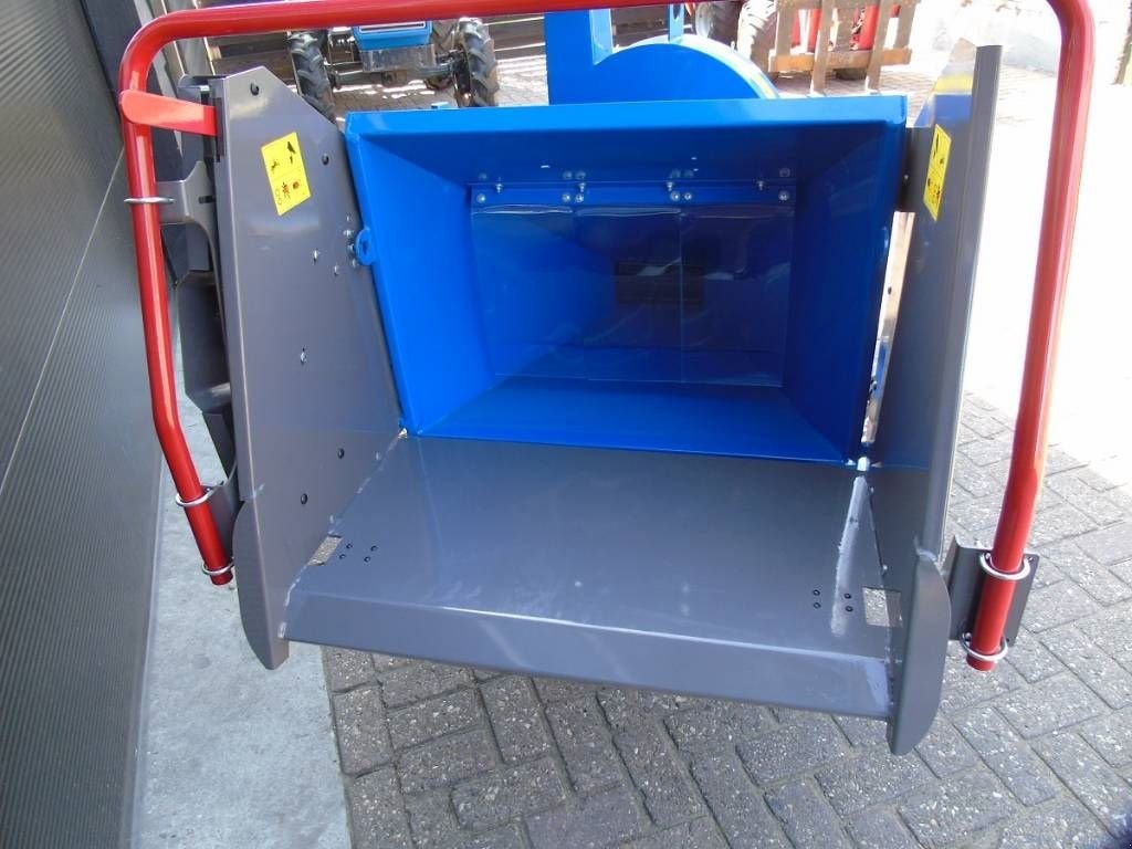 Holzhacker & Holzhäcksler du type Sonstige houtversnipperaar BX 52R met hydraulische invoerro, Neumaschine en Ederveen (Photo 10)