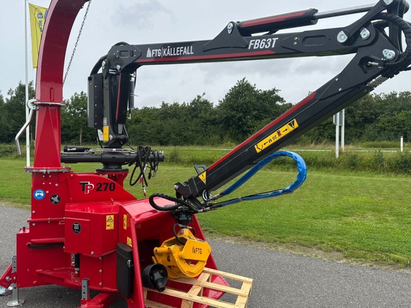 Holzhacker & Holzhäcksler Türe ait Sonstige TP 270 K  Flishugger med kran, Gebrauchtmaschine içinde Holstebro (resim 1)