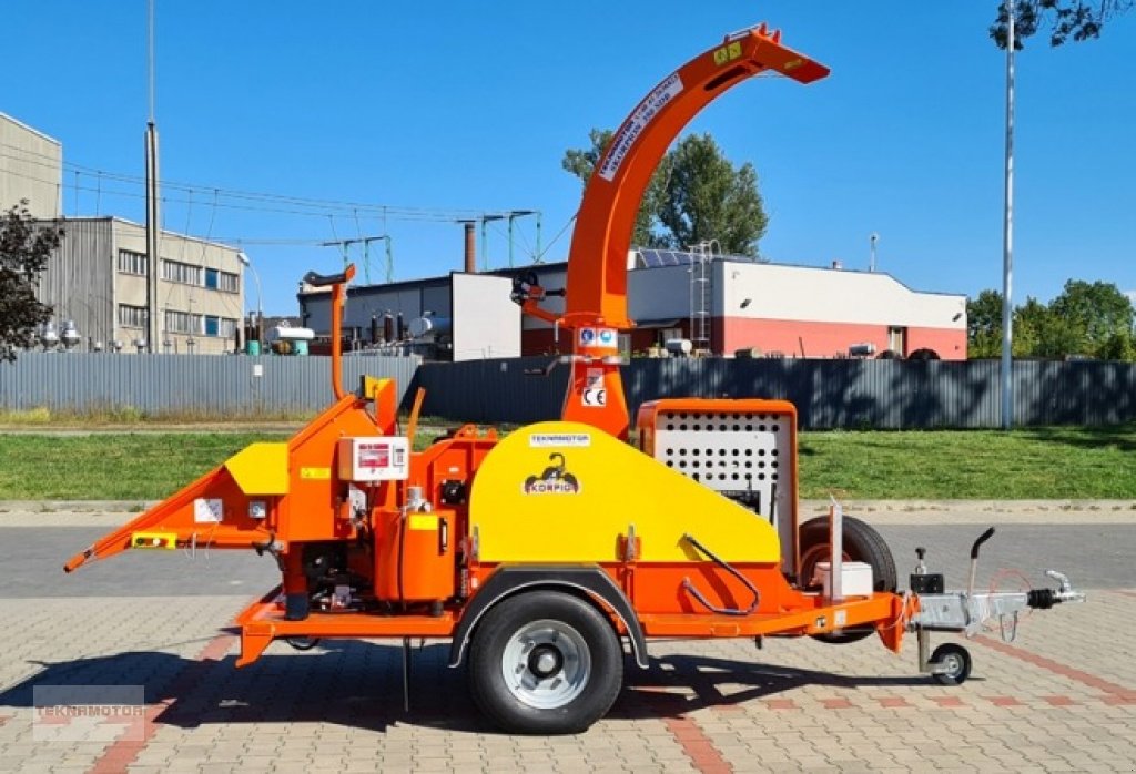 Holzhacker & Holzhäcksler des Typs Teknamotor Skorpion 350 SDB, Neumaschine in Ostrowiec Sw. (Bild 1)