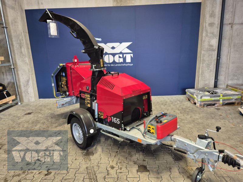 Holzhacker & Holzhäcksler del tipo TP 165 MOBILE Holzhacker /Holzhäcksler mit Benzinmotor und PKW-Fahrwerk-Lagergerät, Neumaschine In Schmallenberg