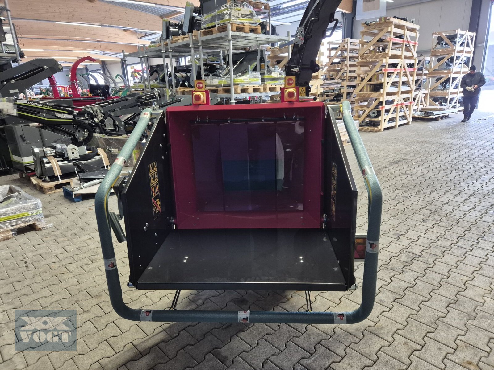 Holzhacker & Holzhäcksler del tipo TP 165 MOBILE Holzhacker /Holzhäcksler mit Benzinmotor und PKW-Fahrwerk-Lagergerät, Neumaschine In Schmallenberg (Immagine 4)